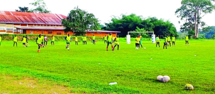 Rugby XV Lions during training in Akono.