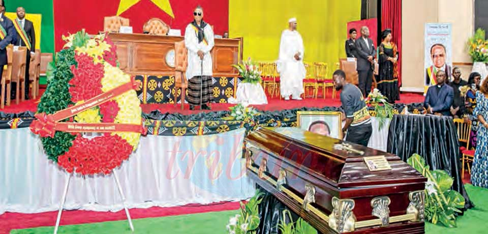 Sénat : derniers honneurs à Mbofung Carl Moses