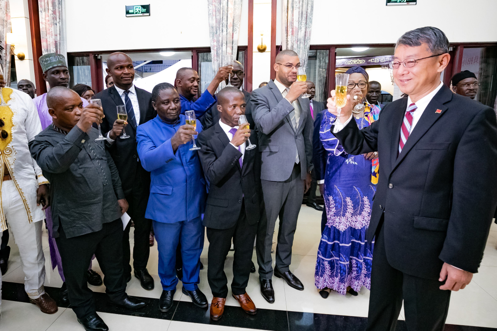 For stronger China-Cameroon cooperation.