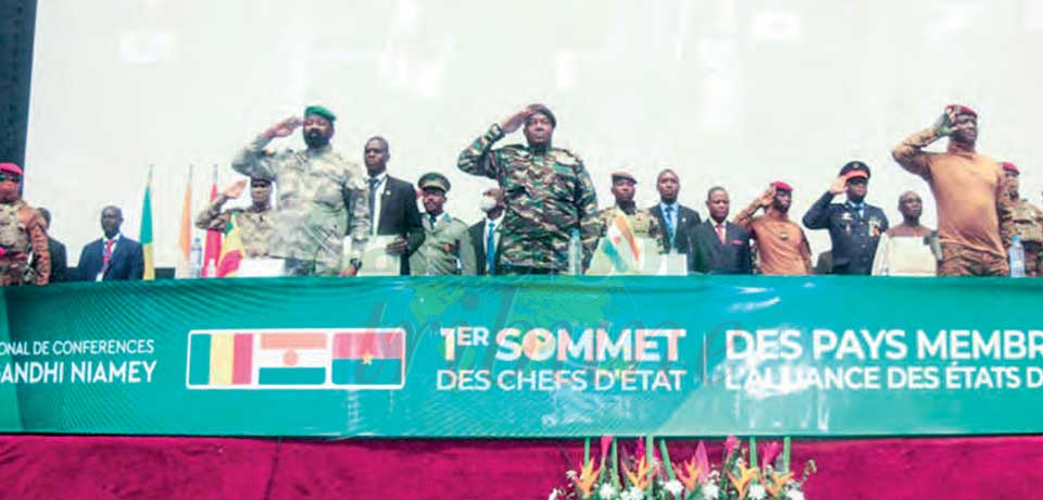 Transitional Military Governments In The Sahel : Difficult Visibility