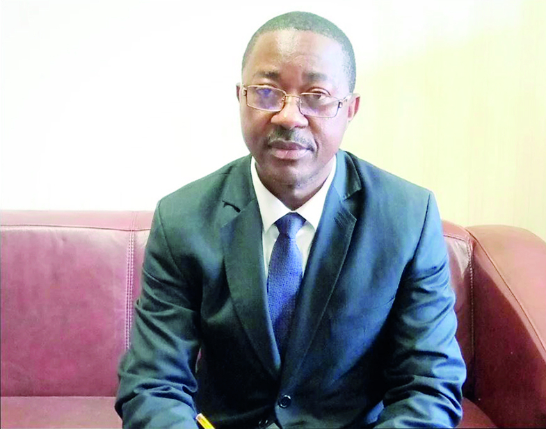 Pr. Vincent de Paul Djientcheu, Directeur général de l’Hôpital général de Yaoundé.