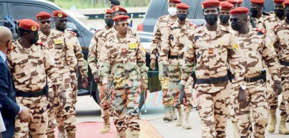 Chad : Transitional Council Adopts Military Status